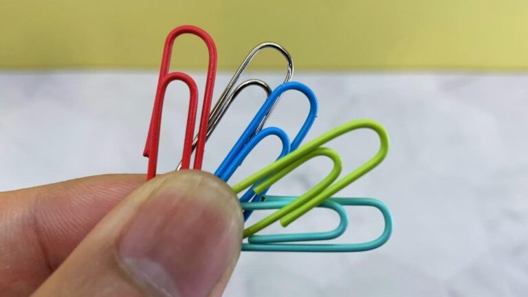 This simple trick transforms ordinary paper clips into essential tools for every home…